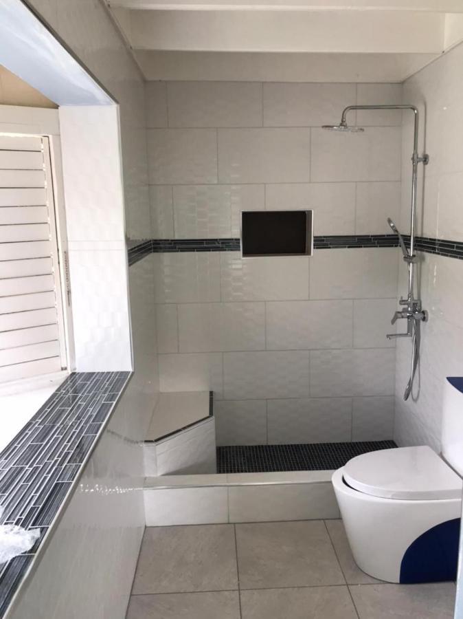 River Side Apt 9 @ Mystic Ridge. Ocho Rios Eksteriør billede
